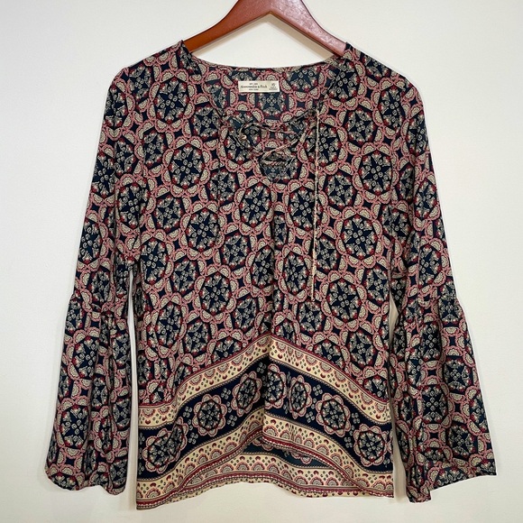 Abercrombie & Fitch Blouse - Tie Neck, Bell Sleeve, Boho Style - Women’s Size XS - Picture 1 of 4